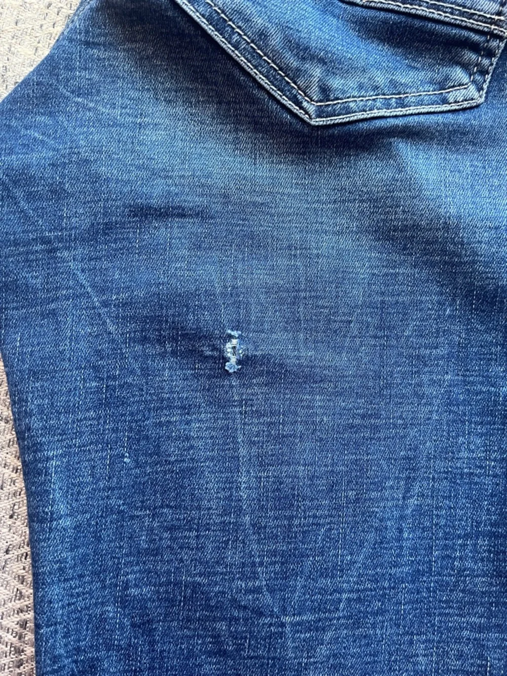Buckle Women's Dark Blue Bootcut Jeans mid rise . Check picture of wear - Picture 4 of 5
